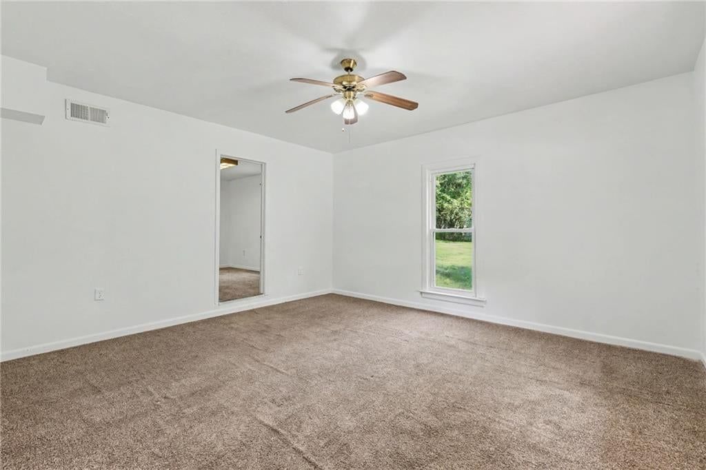 Photo 15 of 43 - 23460 Interurban Road, Dearborn, MO 64439