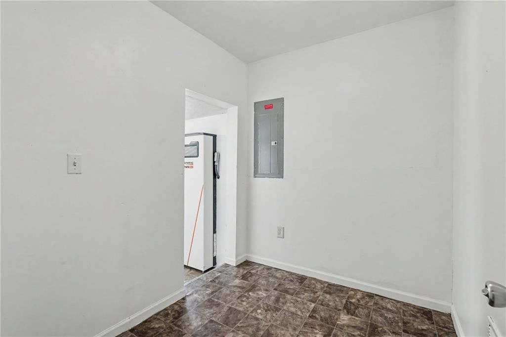 Photo 23 of 43 - 23460 Interurban Road, Dearborn, MO 64439