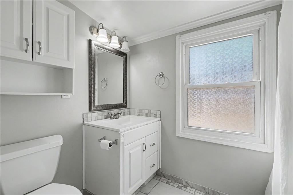 Photo 28 of 43 - 23460 Interurban Road, Dearborn, MO 64439