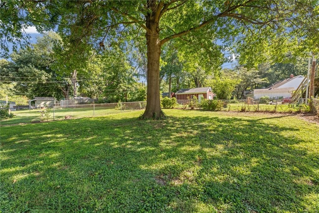 2711 S Scott Avenue — photo 19