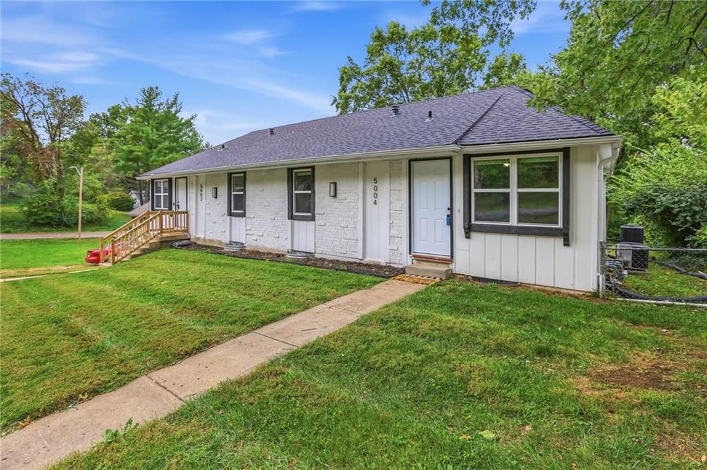 5002-5004 N Topping Avenue, Kansas City, MO: listing photo 2