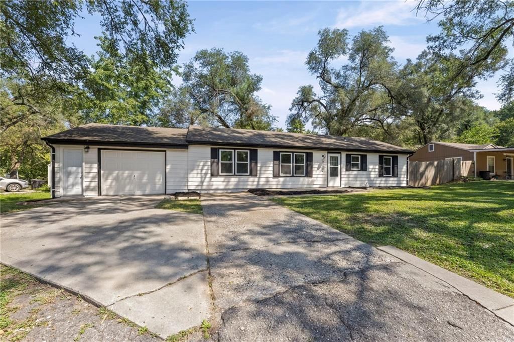 6120 Oakland Avenue — photo 2