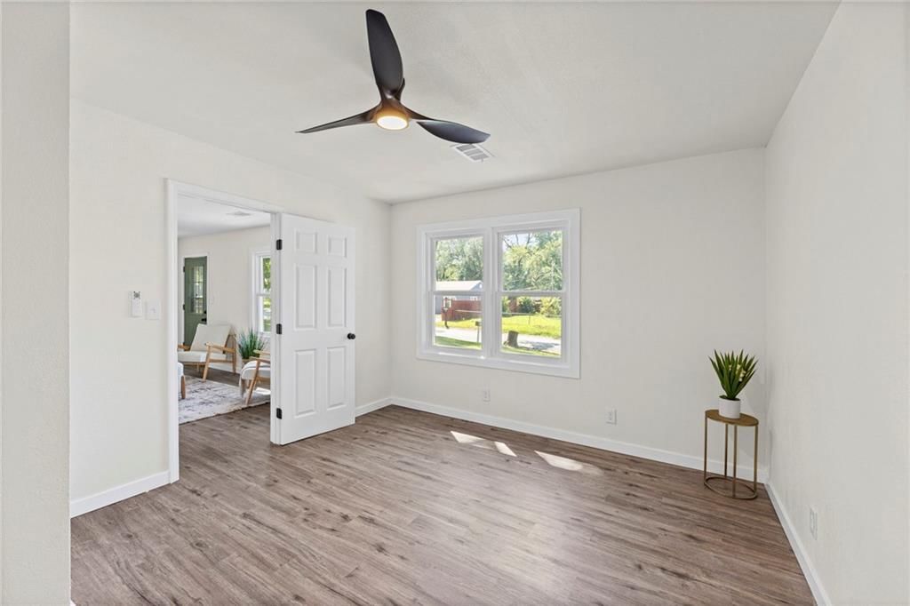6120 Oakland Avenue — photo 15