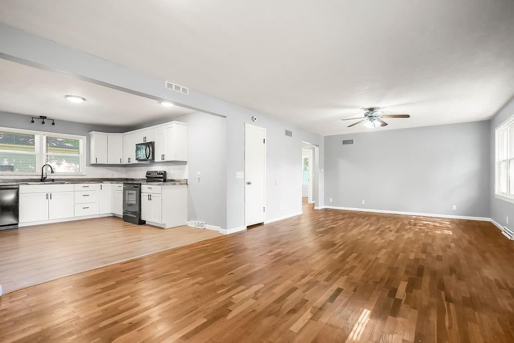 206 N Water Street — photo 5
