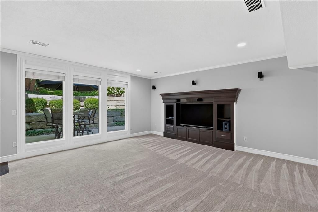 16624 Rosewood Street — photo 33