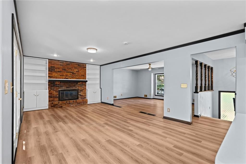 6809 Lakeshore Drive — photo 8