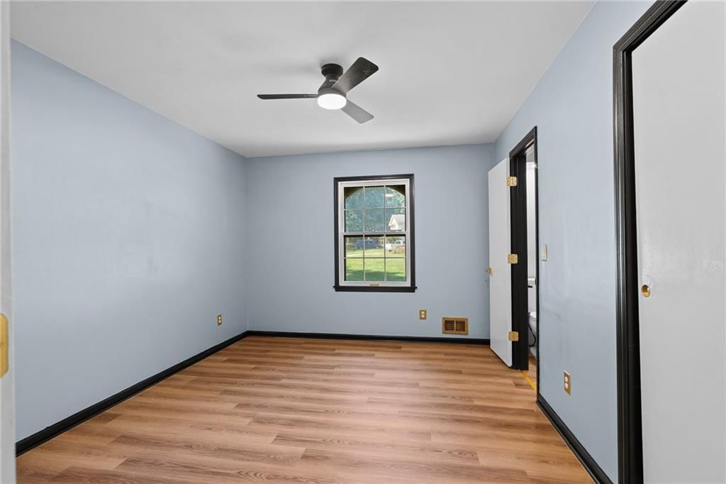 6809 Lakeshore Drive — photo 10