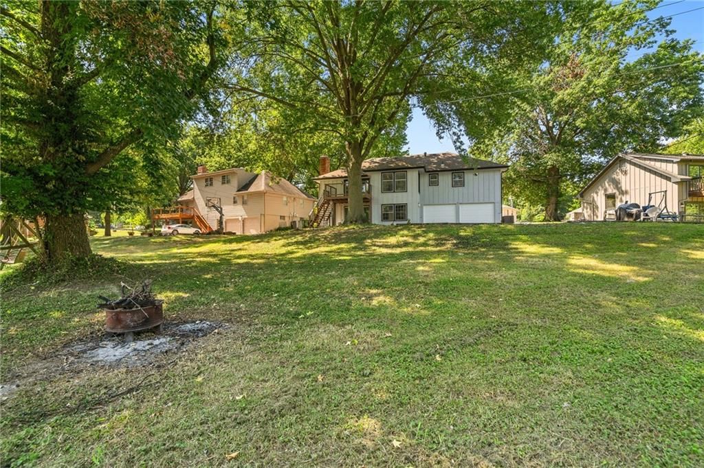 6809 Lakeshore Drive — photo 28