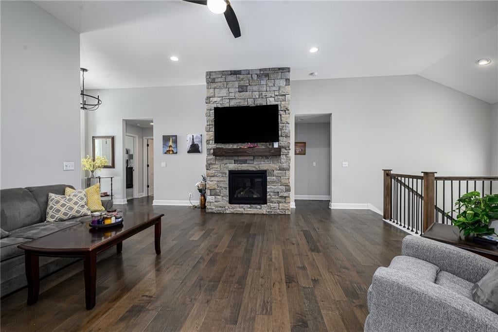 4712 Redwood Street — photo 5