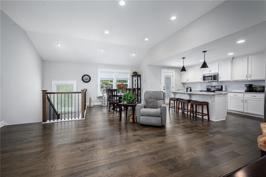 4712 Redwood Street — photo 6