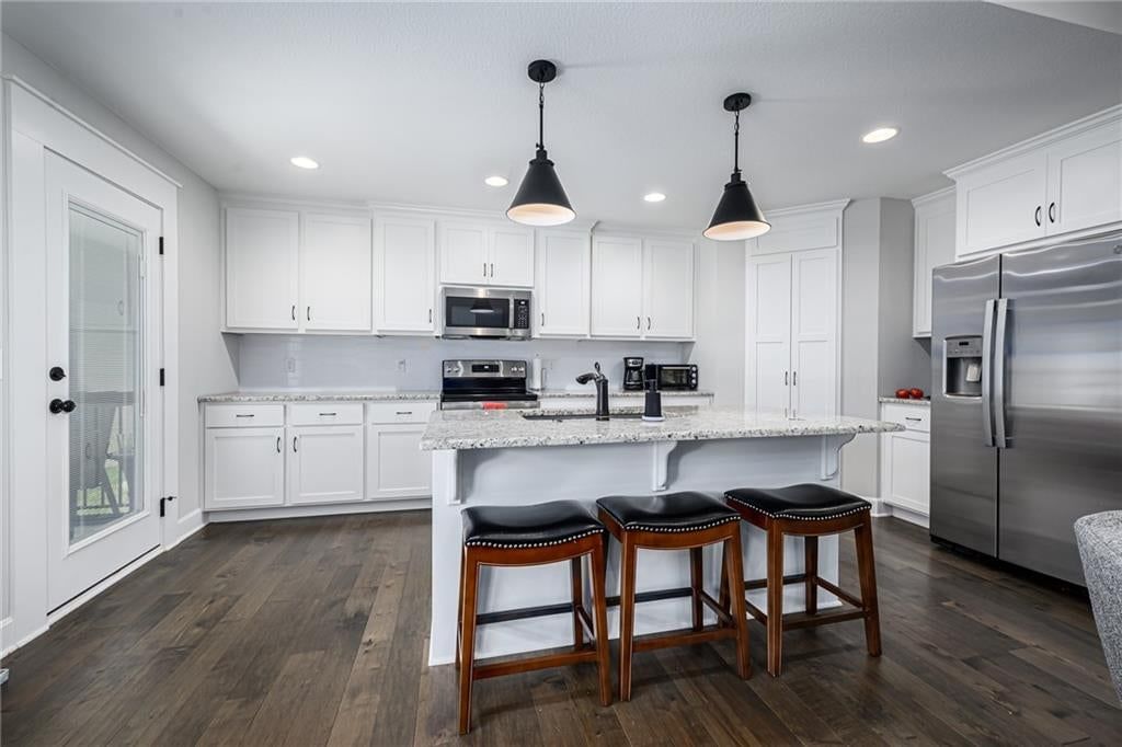 4712 Redwood Street — photo 8