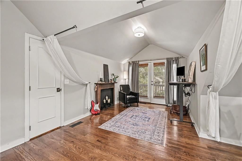 4823 Terrace Street — photo 9
