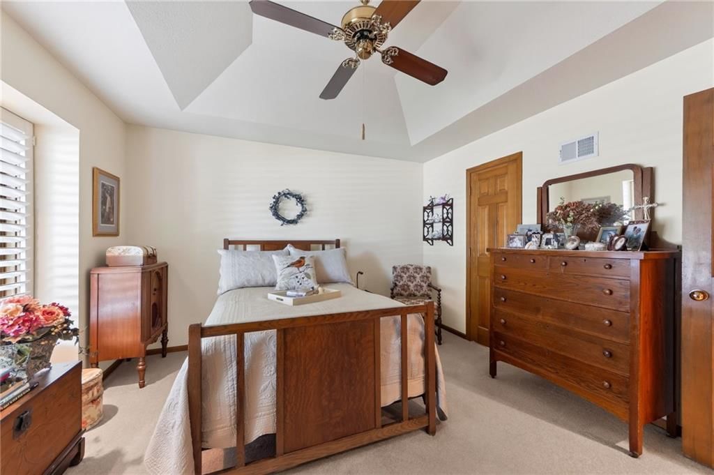 11733 Woodward Street — photo 35