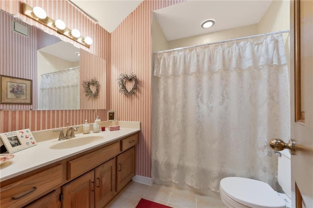 11733 Woodward Street — photo 40