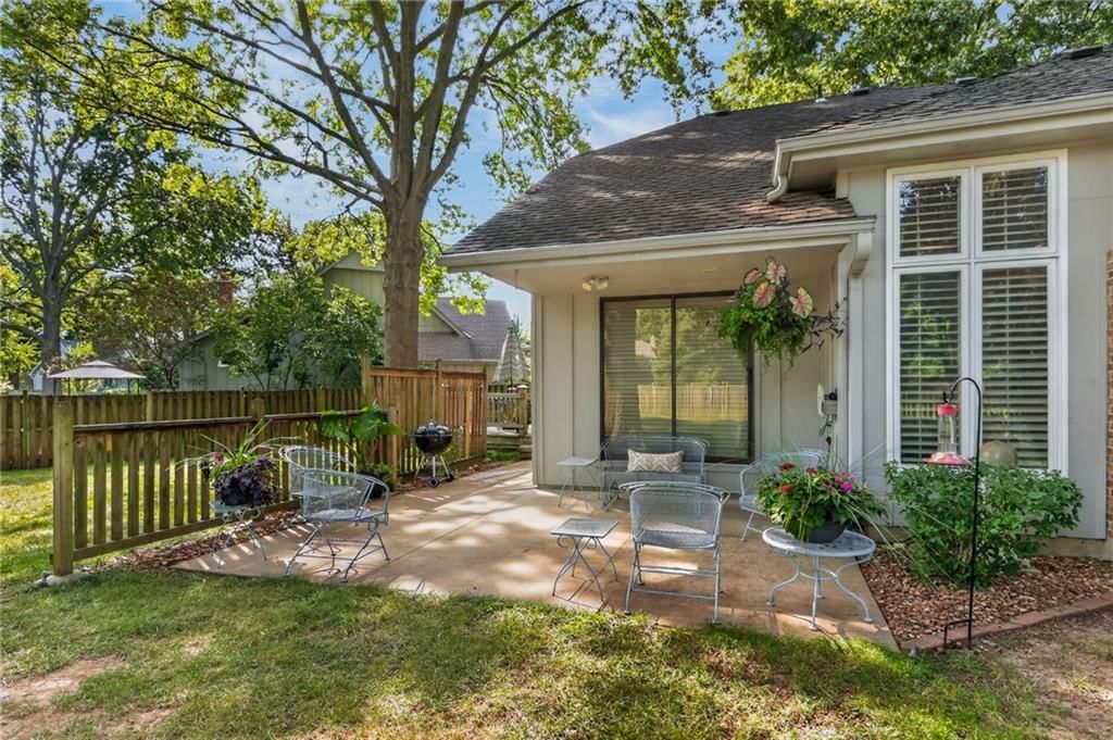 11733 Woodward Street — photo 46