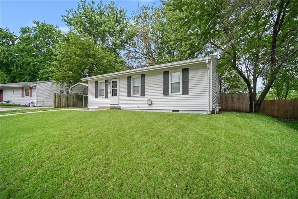 7318 NE 51ST Street — photo 2