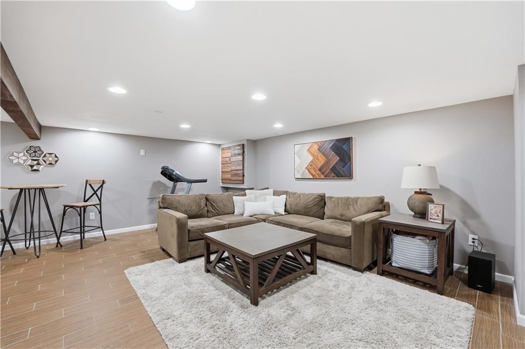 1012 S Winterbrooke Drive — photo 33