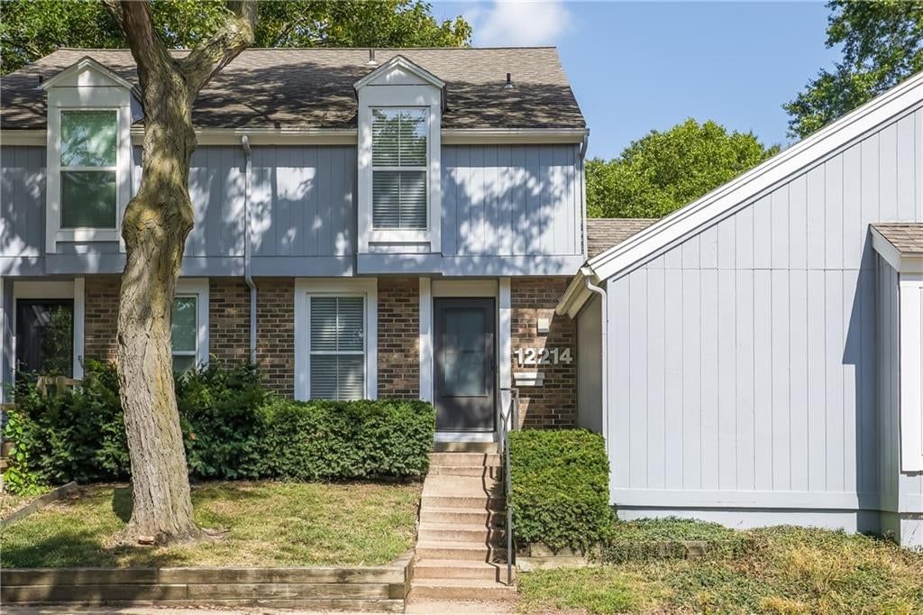 12214 W 79th Terrace, Lenexa, KS: listing photo 3