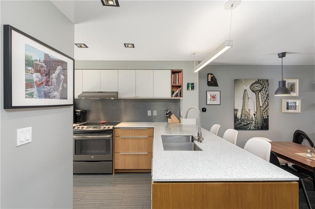 Photo 12 of 34 - 12214 W 79th Terrace, Lenexa, KS 66215