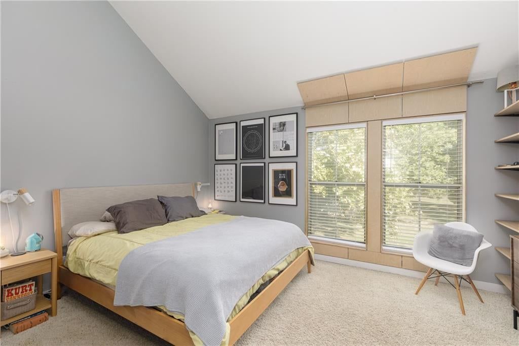 Photo 16 of 34 - 12214 W 79th Terrace, Lenexa, KS 66215