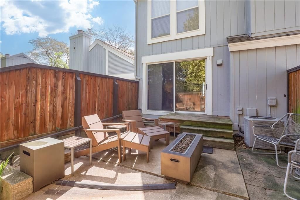 Photo 27 of 34 - 12214 W 79th Terrace, Lenexa, KS 66215