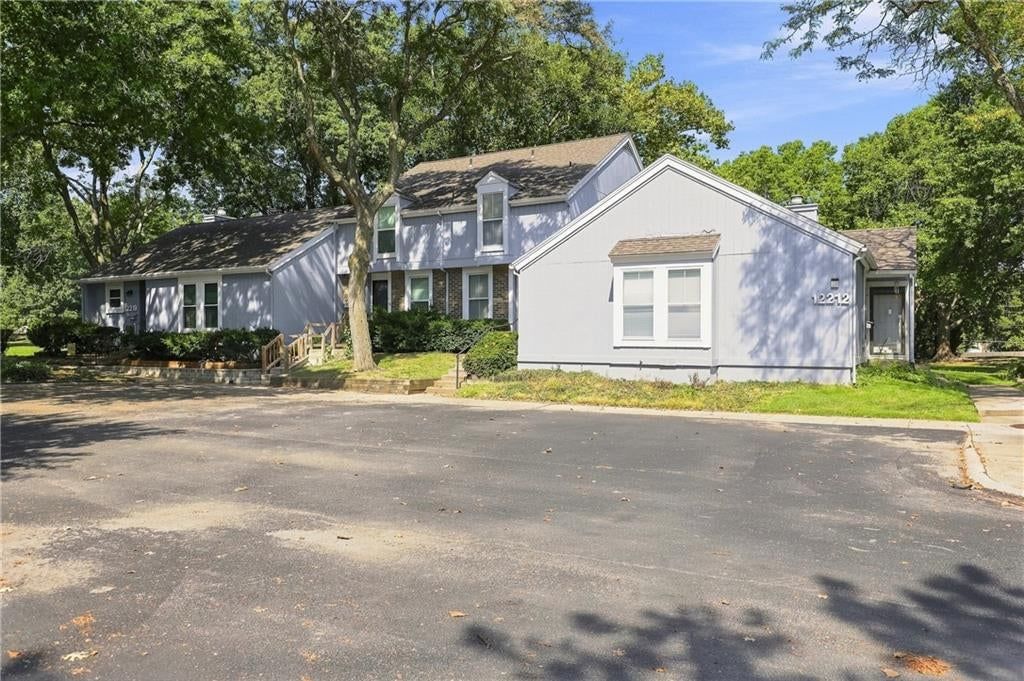 Photo 33 of 34 - 12214 W 79th Terrace, Lenexa, KS 66215