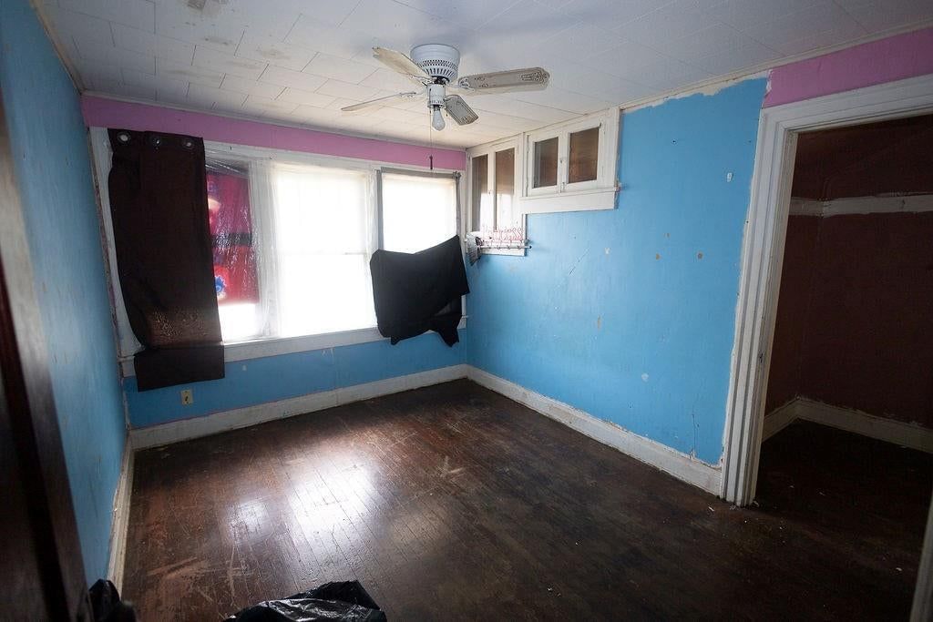 409 W 5th Street — photo 22