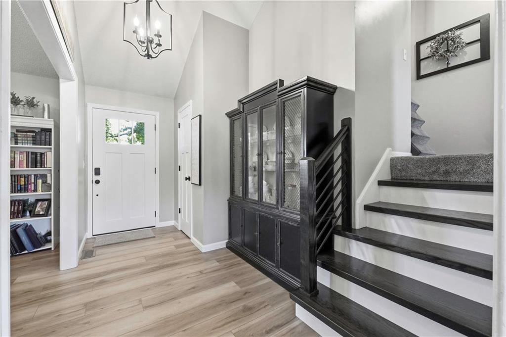 1308 NE Foxwood Drive — photo 3
