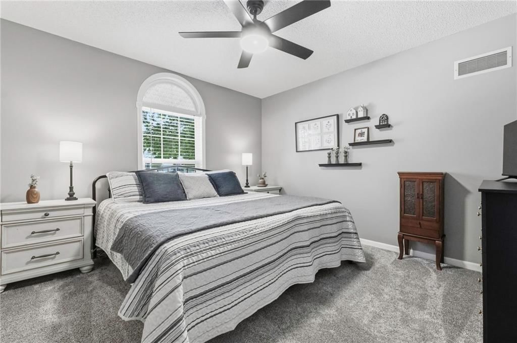 1308 NE Foxwood Drive — photo 16