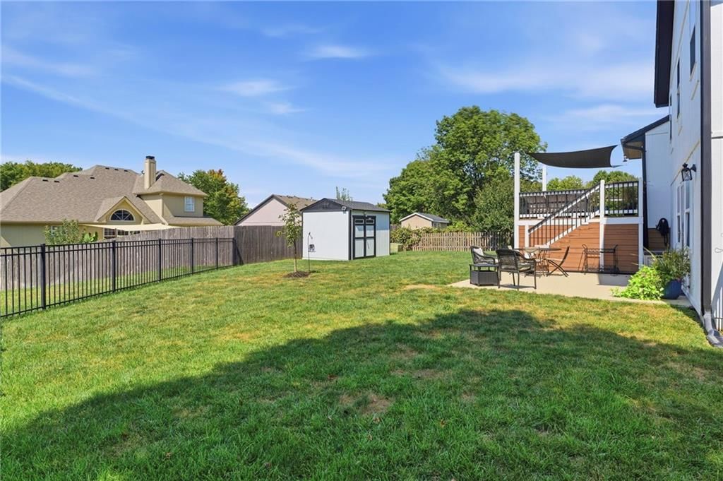 1308 NE Foxwood Drive — photo 24