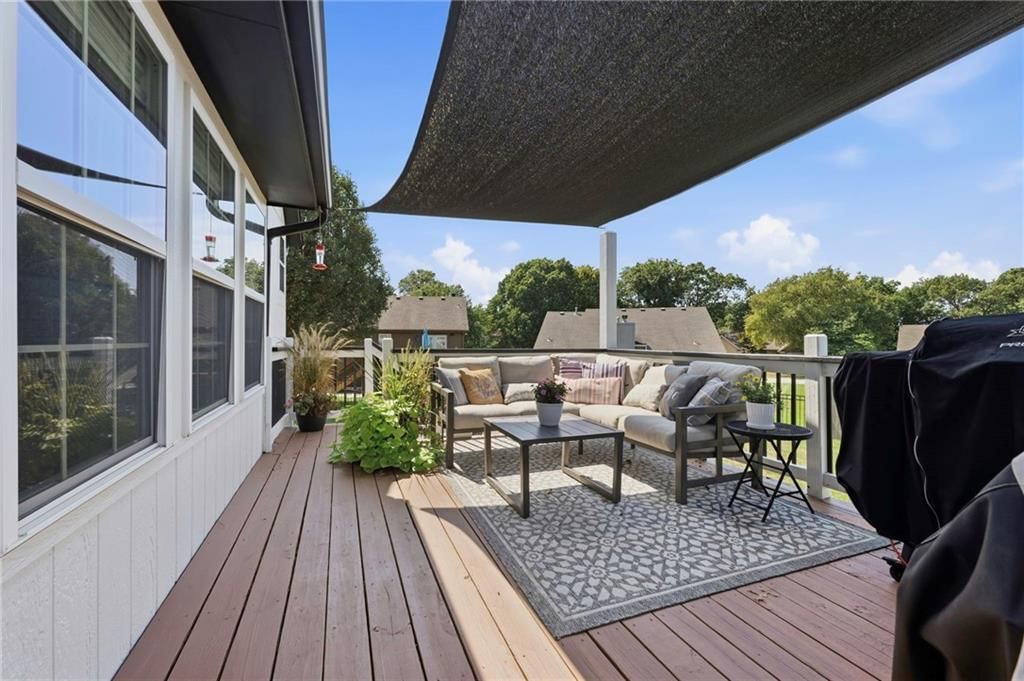 1308 NE Foxwood Drive — photo 25