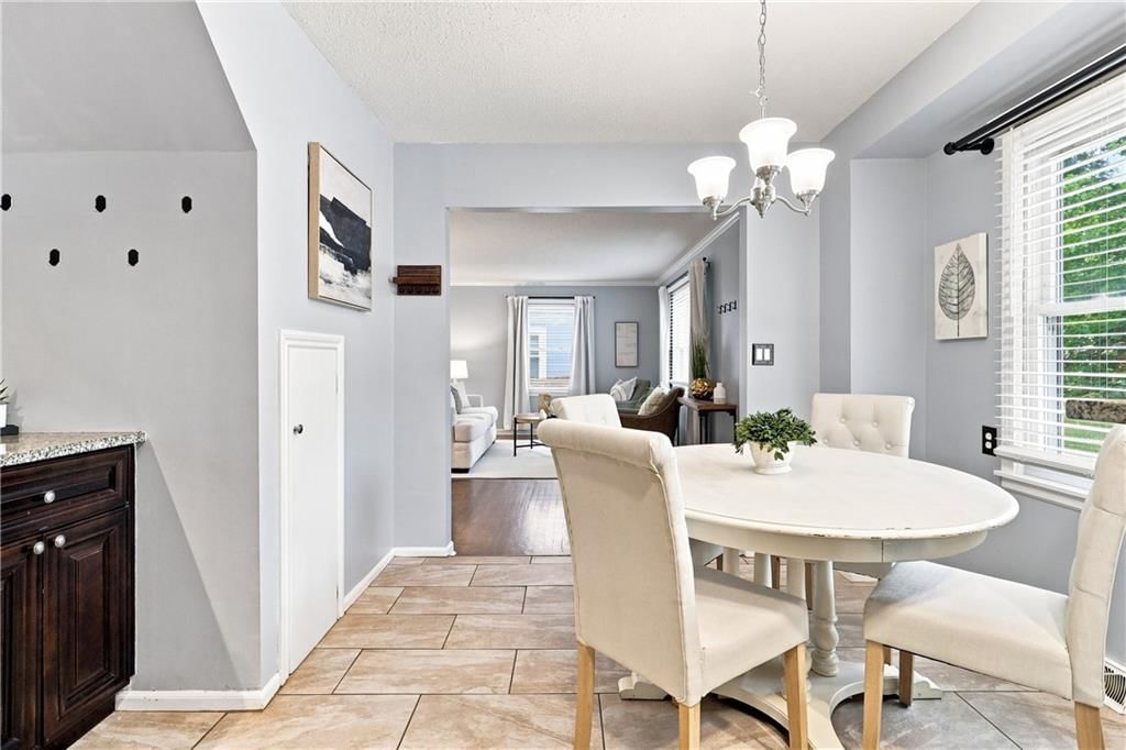 5011 Briar Street — photo 10