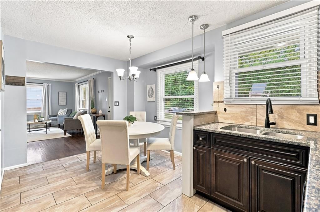 5011 Briar Street — photo 13