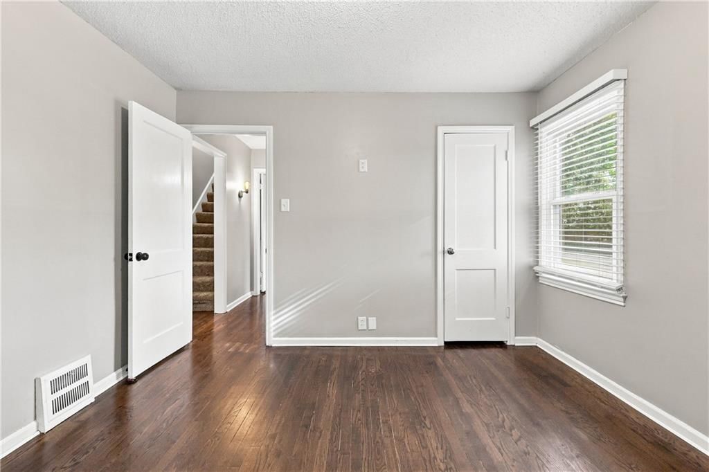 5011 Briar Street — photo 16