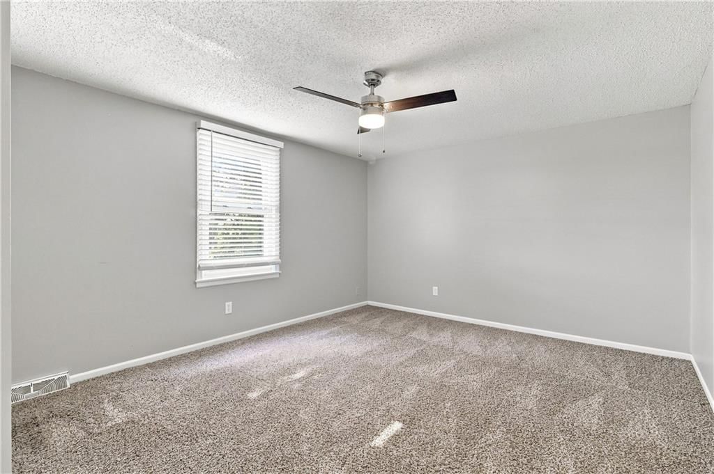 5011 Briar Street — photo 22