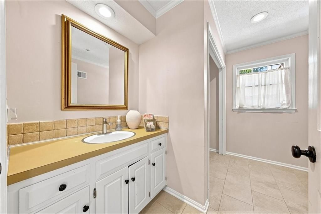 8347 W 102nd Street — photo 28