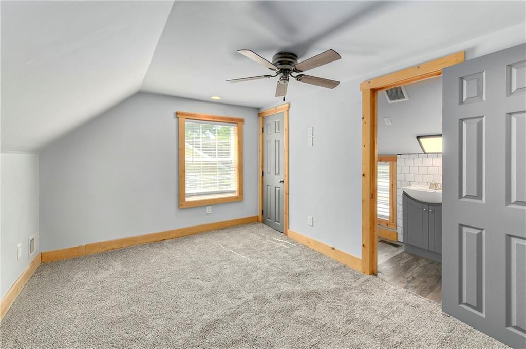 1001 Laurel Street — photo 20