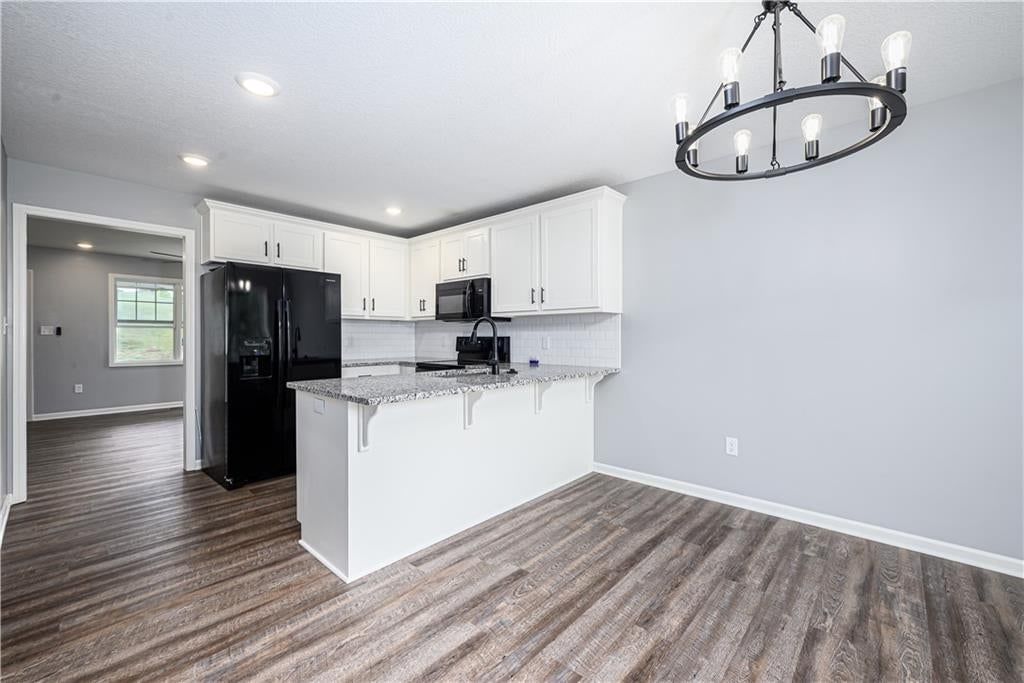 605 Washington Street — photo 9
