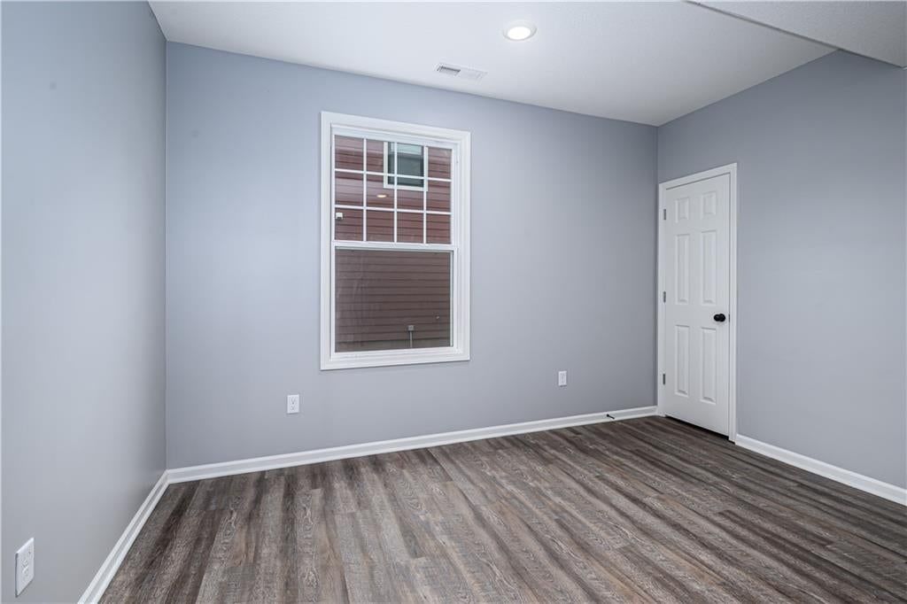 605 Washington Street — photo 23