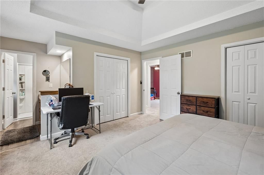 1226 NW 70th Street, Kansas City, MO: listing photo 3