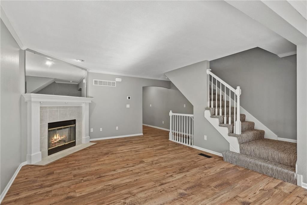 Photo 13 of 28 - 5792 NW Plantation Circle, Lee's Summit, MO 64064