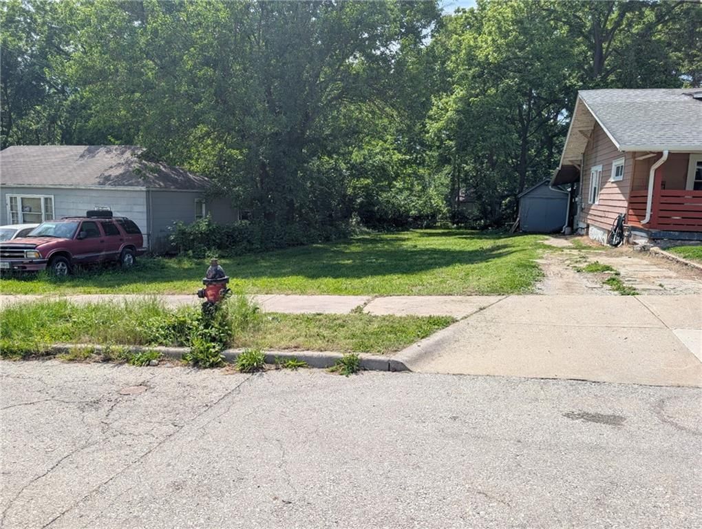 4024 Myrtle Avenue — photo 2