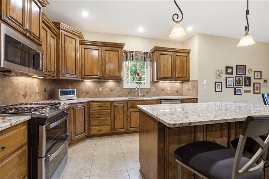 6816 Longview Street — photo 13