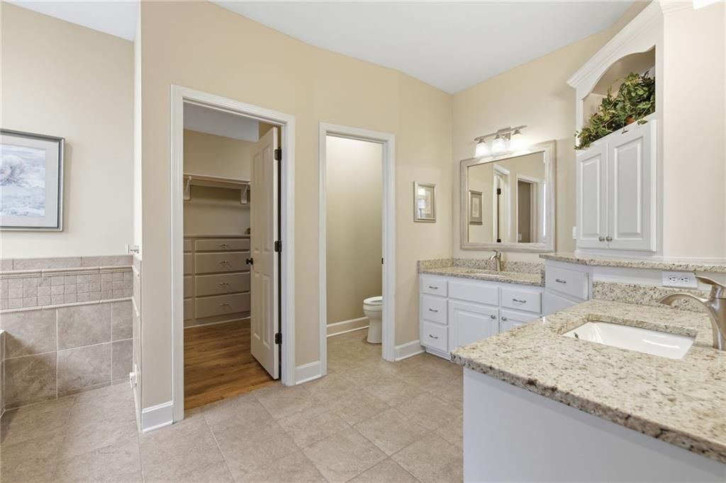 6816 Longview Street — photo 27