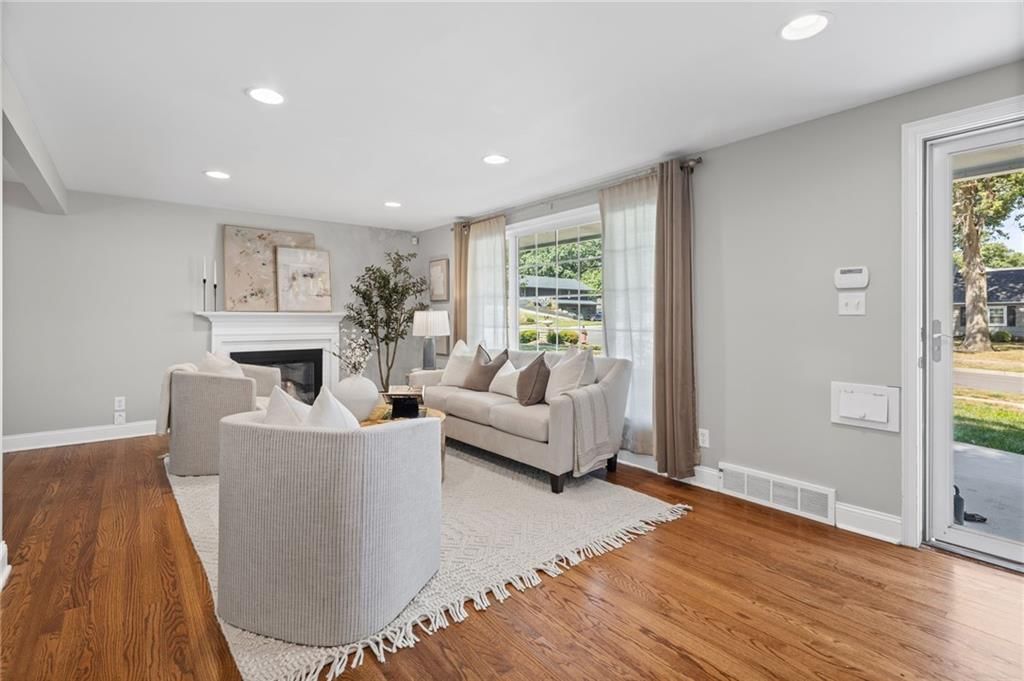 1241 Arno Road — photo 4