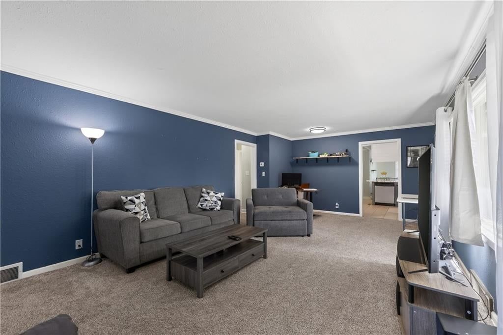 105 S July Street W, Dearborn, MO: listing photo 3