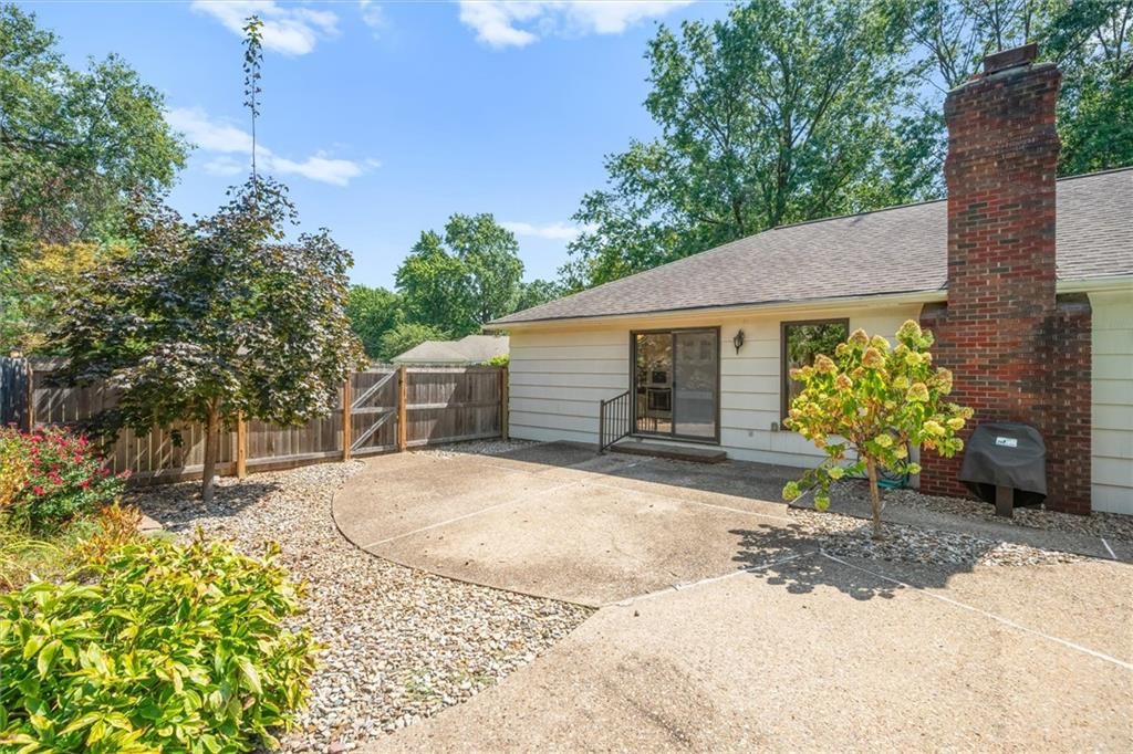 7500 W 99th Terrace — photo 35