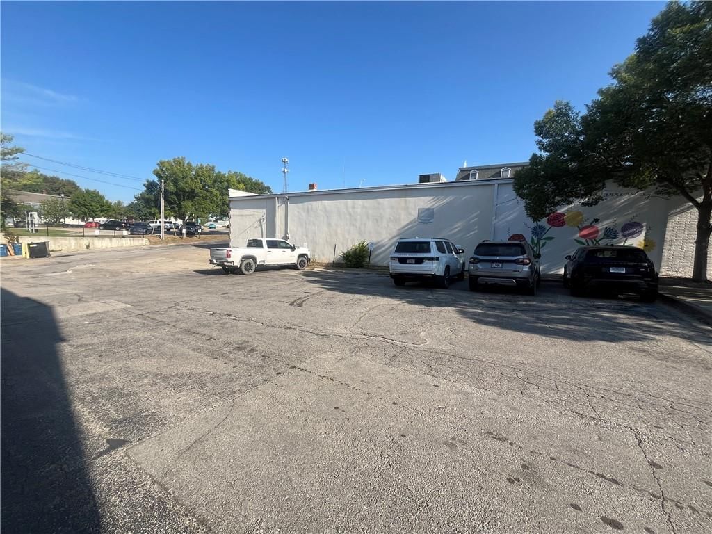 118 N Holden Street — photo 6