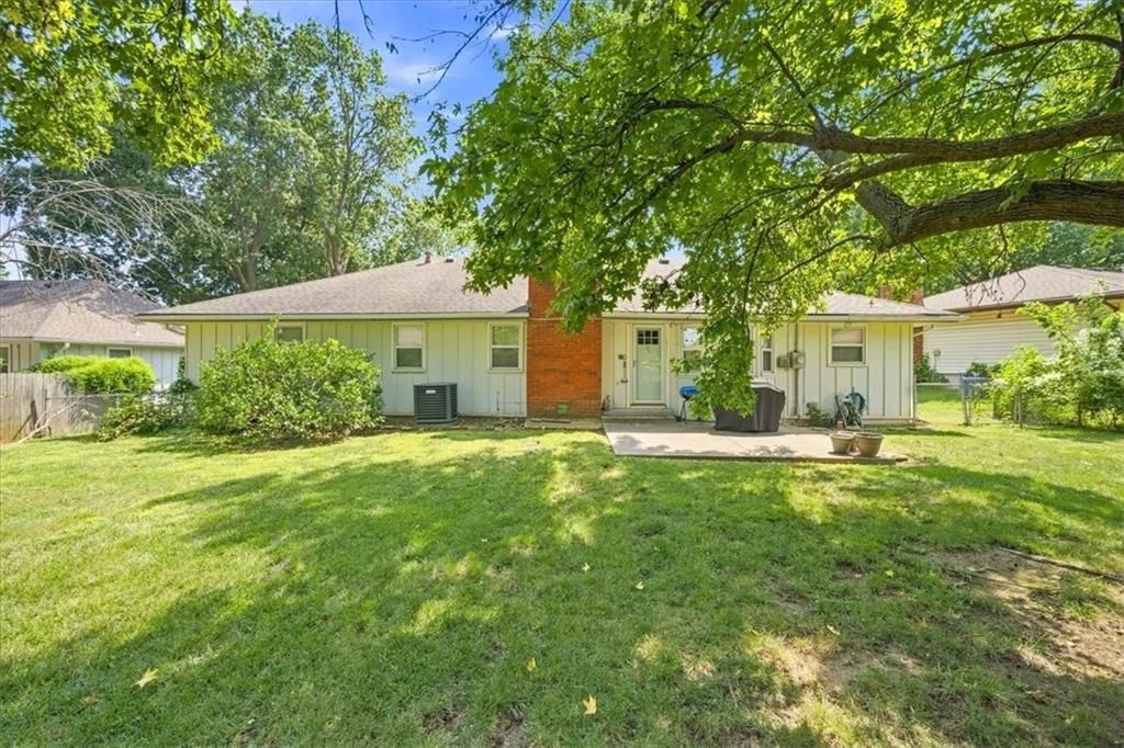 1009 SW SUNRISE Drive — photo 6