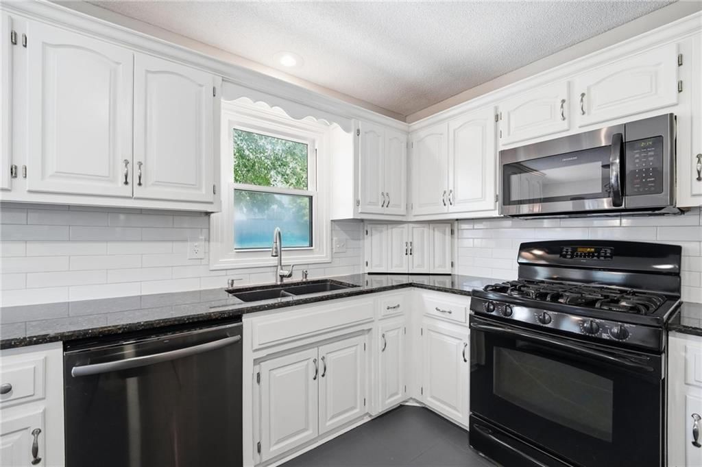 10612 Bluejacket Street — photo 18